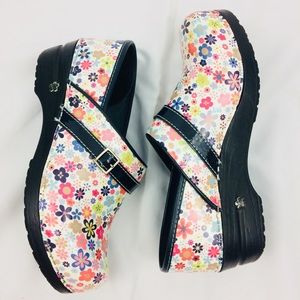 Koi Sanita Professional Clogs